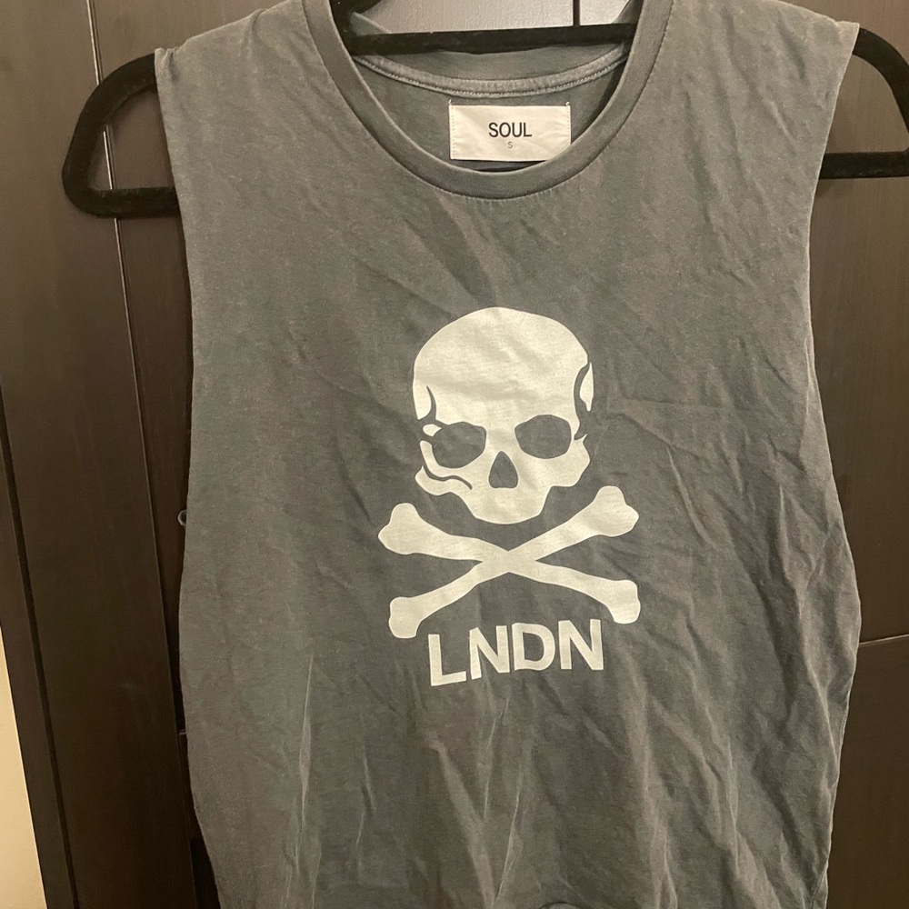 Gray Skull Graphic Tank Top